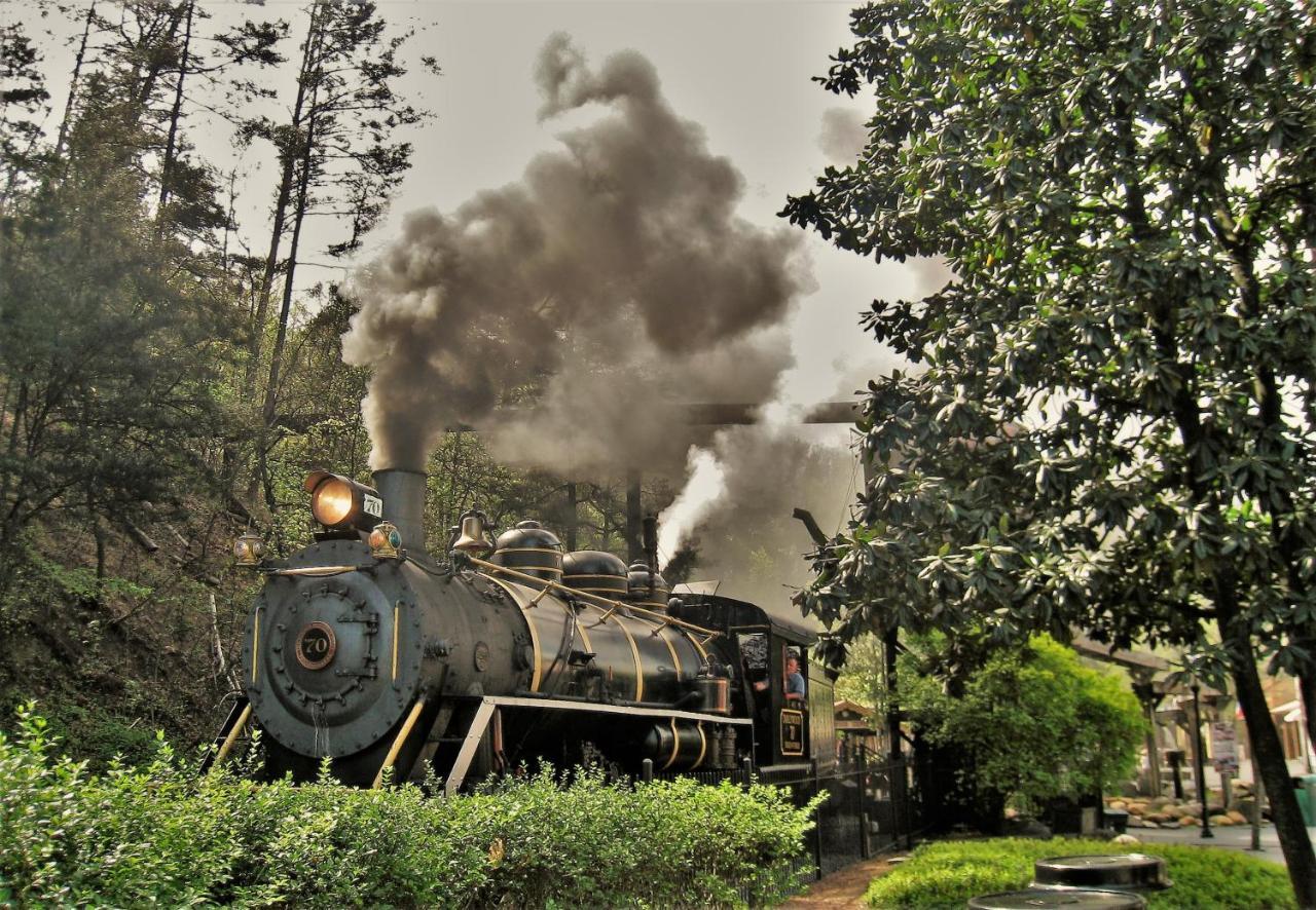 Apple Valley Hideaway, 1089 Of Free Attraction Tickets For Each Paid Day, Dollywood And More! Pigeon Forge Exterior foto